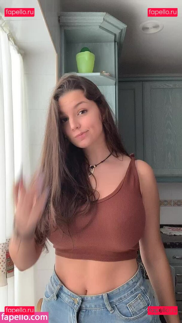 Sofia C / sofia_spc / sophiaxcc Onlyfans Photo Gallery 