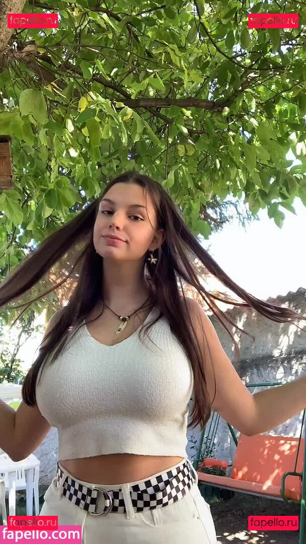 Sofia C / sofia_spc / sophiaxcc Onlyfans Photo Gallery 