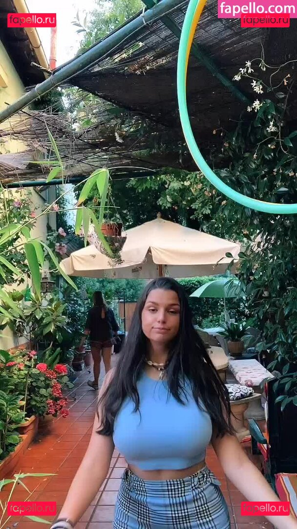 Sofia C / sofia_spc / sophiaxcc Onlyfans Photo Gallery 