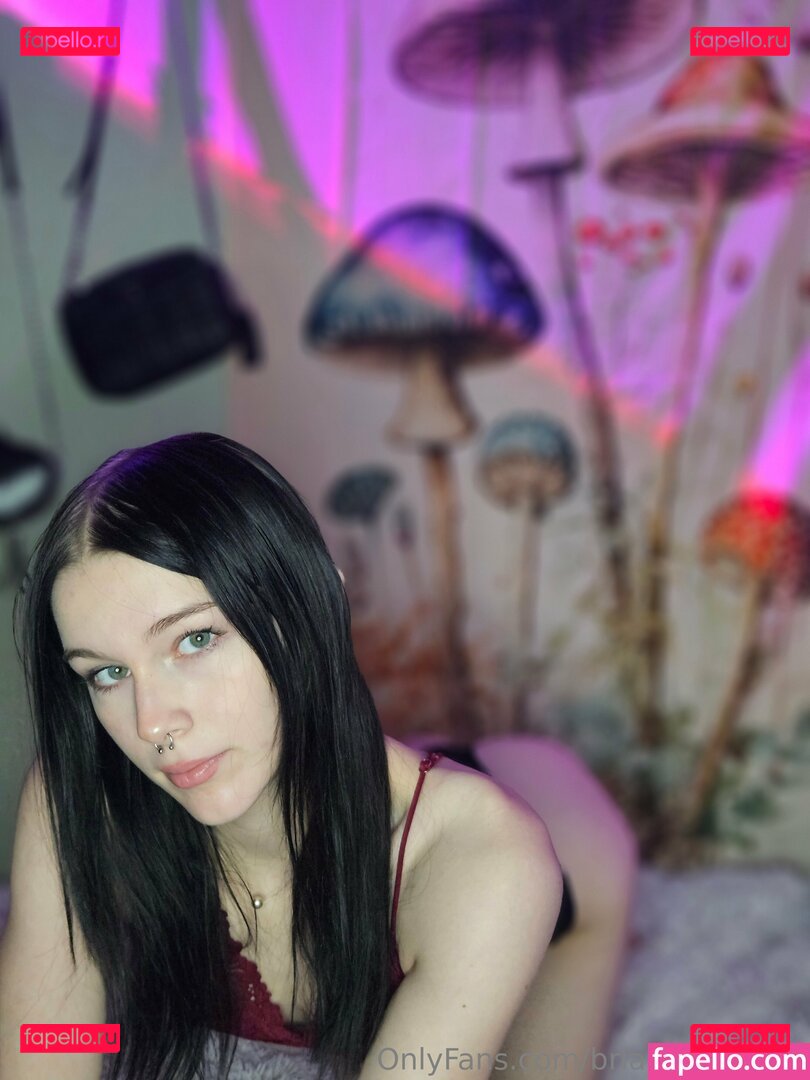 Brianna.Official / Briannaficial / brianna.0fficial Onlyfans Photo Gallery 