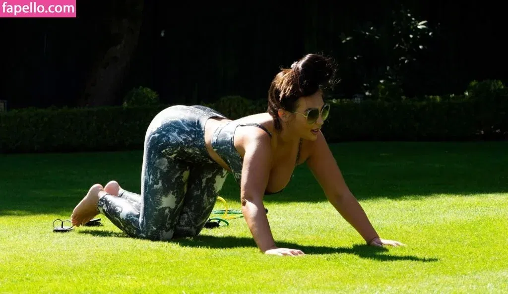 Lauren Rose Goodger Onlyfans Photo Gallery 