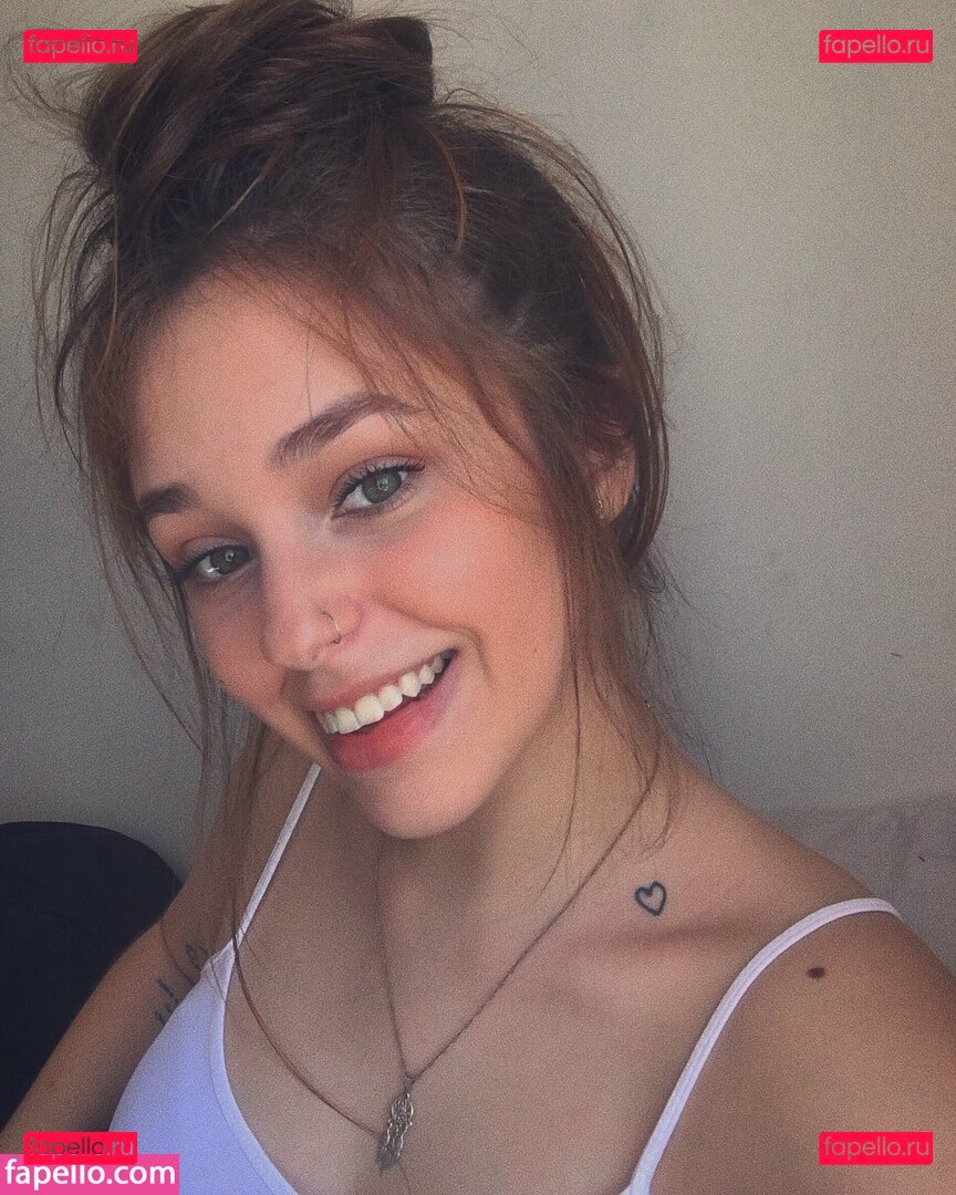 Gabriela Freindorfer / Gabssf / gabbygotfans / gabsfreindorfer Onlyfans Photo Gallery 