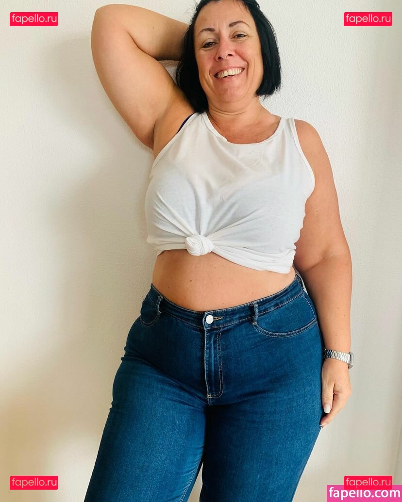 Lucy May / lucy_may_009 / lucy_mayfans Onlyfans Photo Gallery 