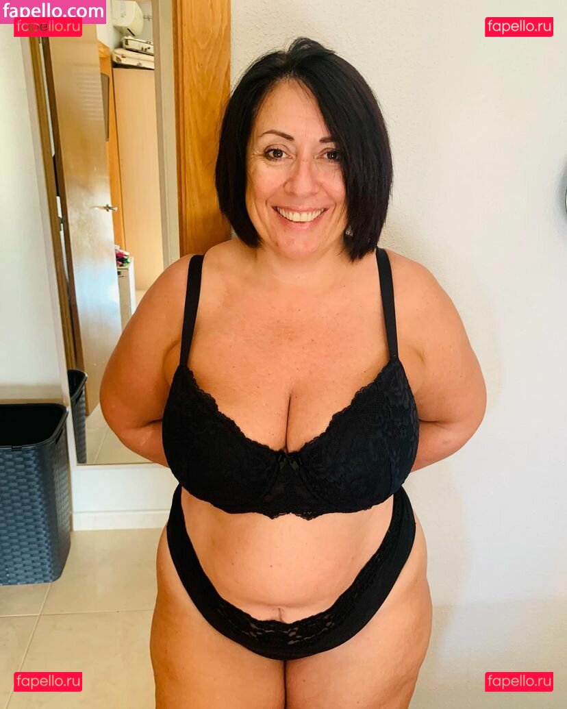 Lucy May / lucy_may_009 / lucy_mayfans Onlyfans Photo Gallery 