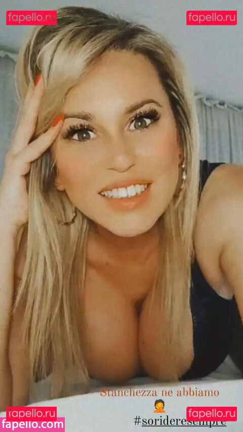 Elena Daniela Ungureanu / danachanel / elenadanielaungureanu Onlyfans Photo Gallery 