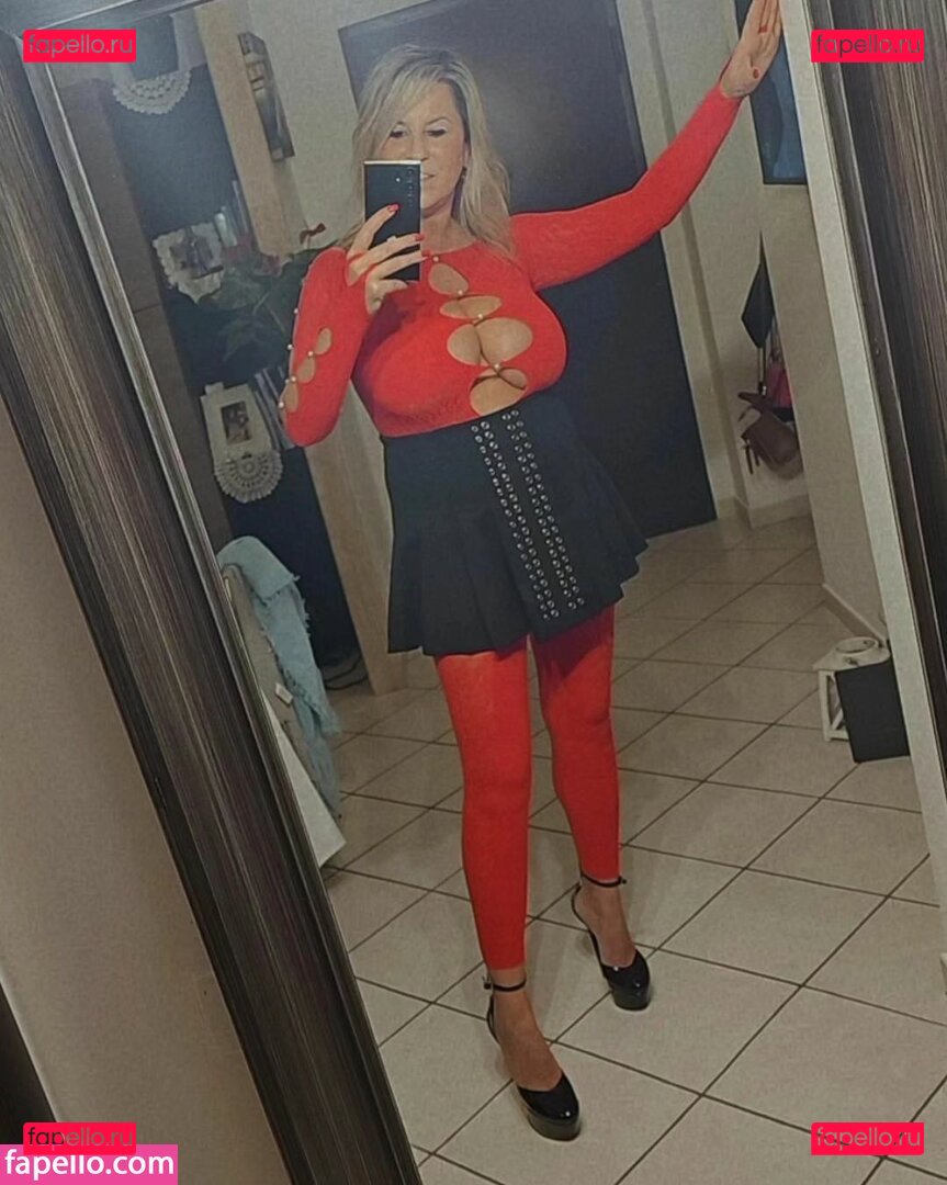 Elena Daniela Ungureanu / danachanel / elenadanielaungureanu Onlyfans Photo Gallery 