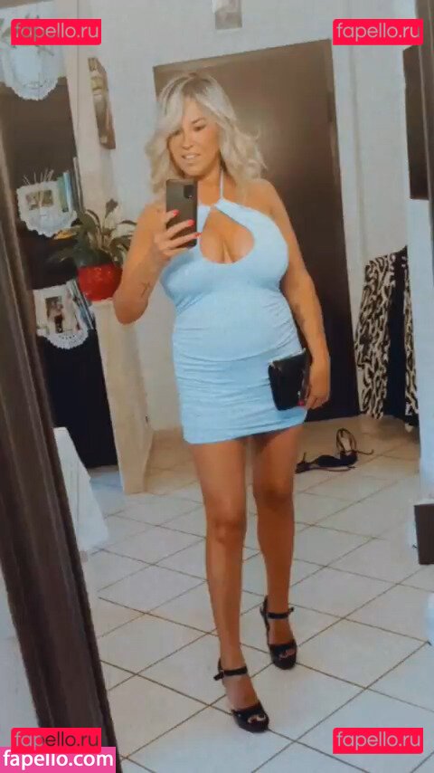 Elena Daniela Ungureanu / danachanel / elenadanielaungureanu Onlyfans Photo Gallery 