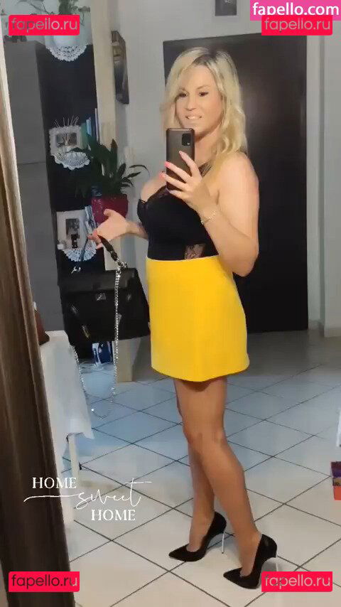 Elena Daniela Ungureanu / danachanel / elenadanielaungureanu Onlyfans Photo Gallery 