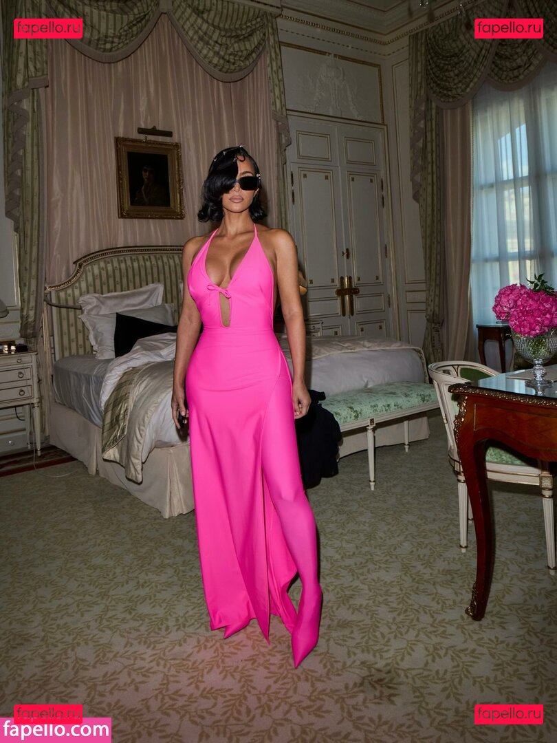 Kim Kardashian / kim_kardashian / kimkardashian Onlyfans Photo Gallery 