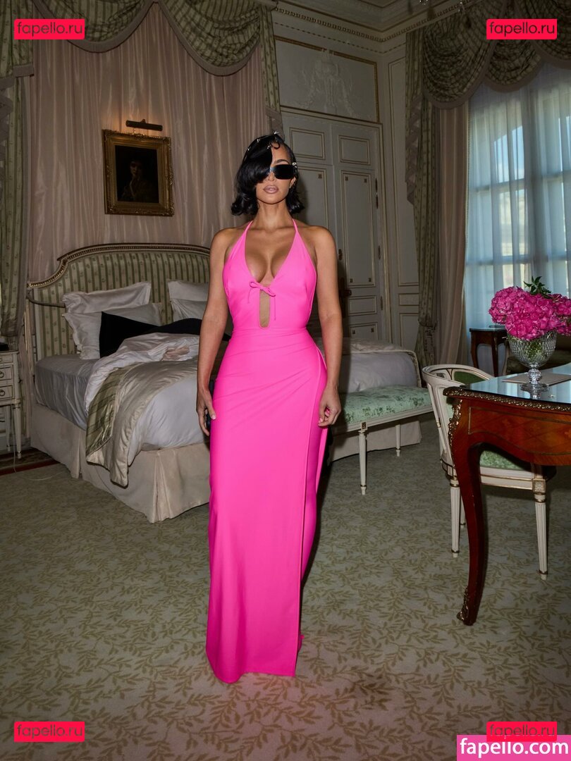 Kim Kardashian / kim_kardashian / kimkardashian Onlyfans Photo Gallery 