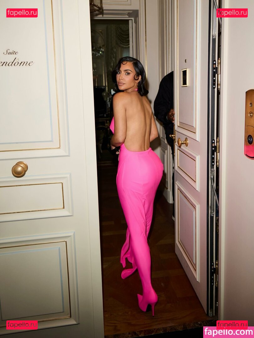 Kim Kardashian / kim_kardashian / kimkardashian Onlyfans Photo Gallery 