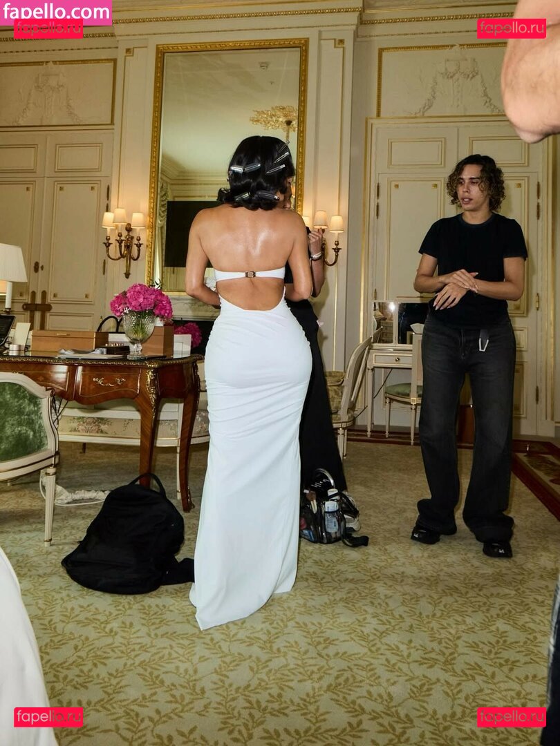 Kim Kardashian / kim_kardashian / kimkardashian Onlyfans Photo Gallery 