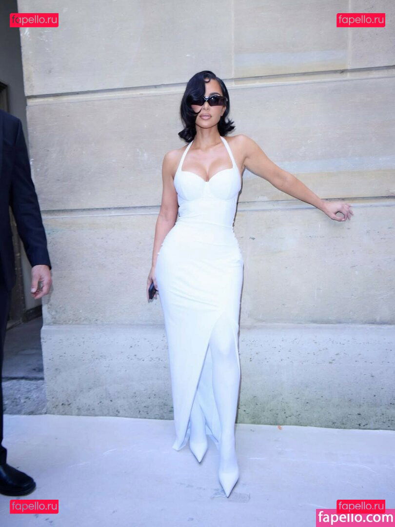 Kim Kardashian / kim_kardashian / kimkardashian Onlyfans Photo Gallery 