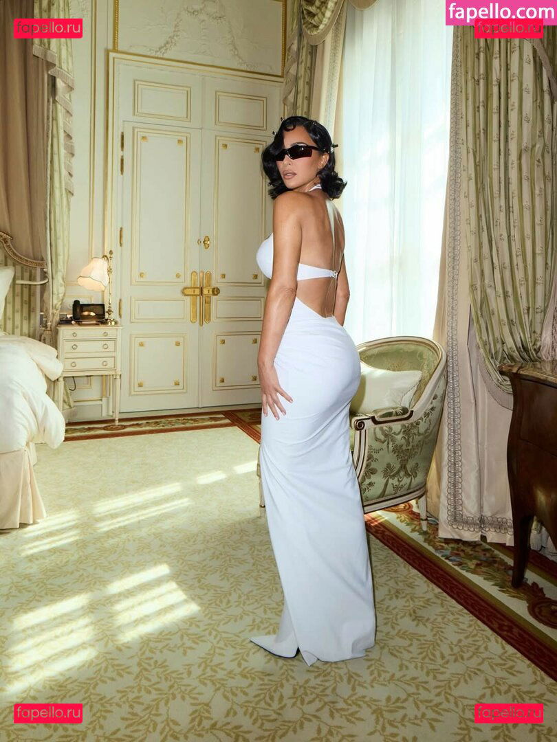 Kim Kardashian / kim_kardashian / kimkardashian Onlyfans Photo Gallery 