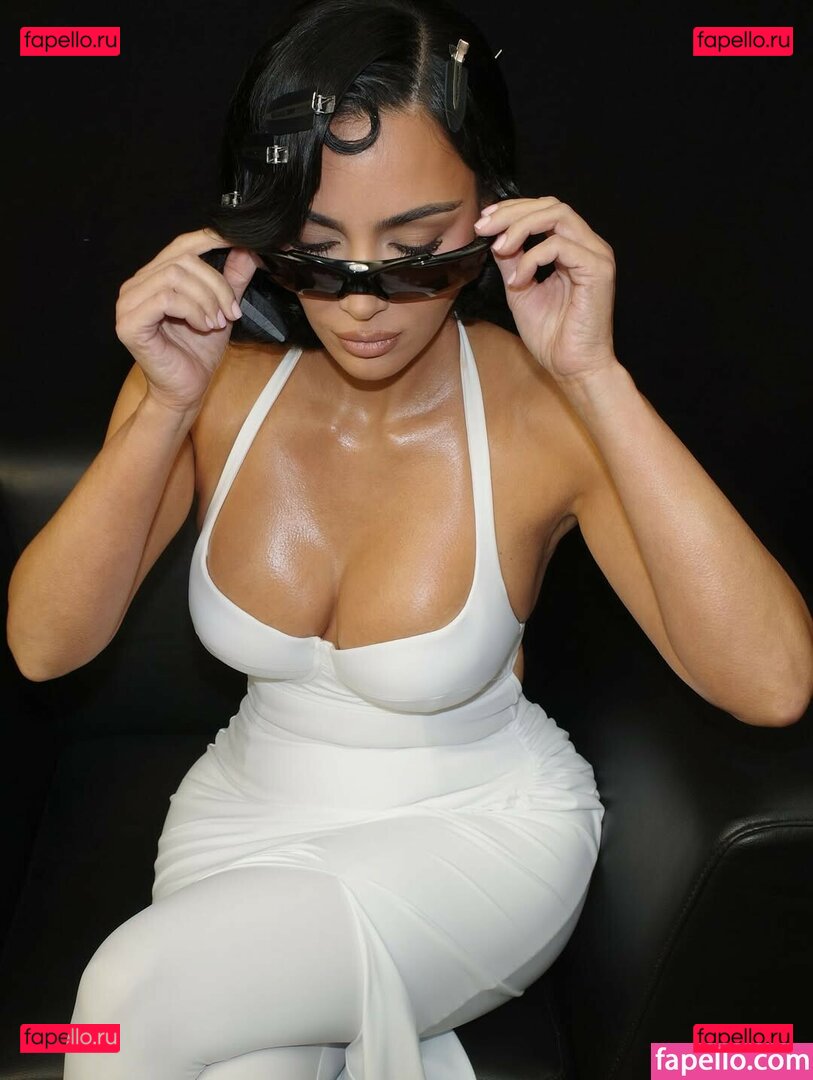 Kim Kardashian / kim_kardashian / kimkardashian Onlyfans Photo Gallery 
