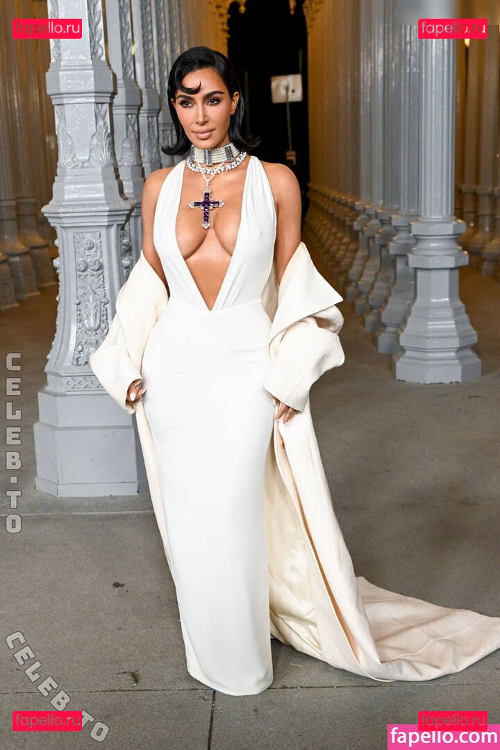 Kim Kardashian / kim_kardashian / kimkardashian Onlyfans Photo Gallery 