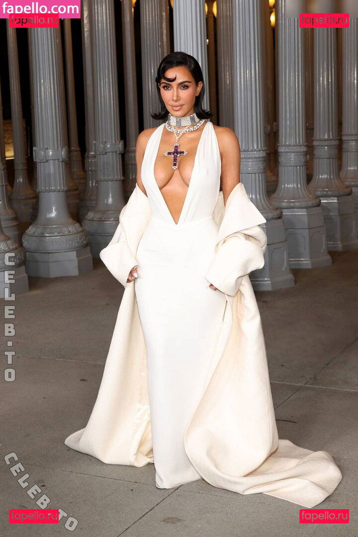 Kim Kardashian / kim_kardashian / kimkardashian Onlyfans Photo Gallery 