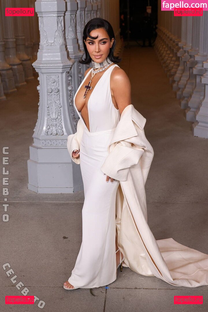 Kim Kardashian / kim_kardashian / kimkardashian Onlyfans Photo Gallery 