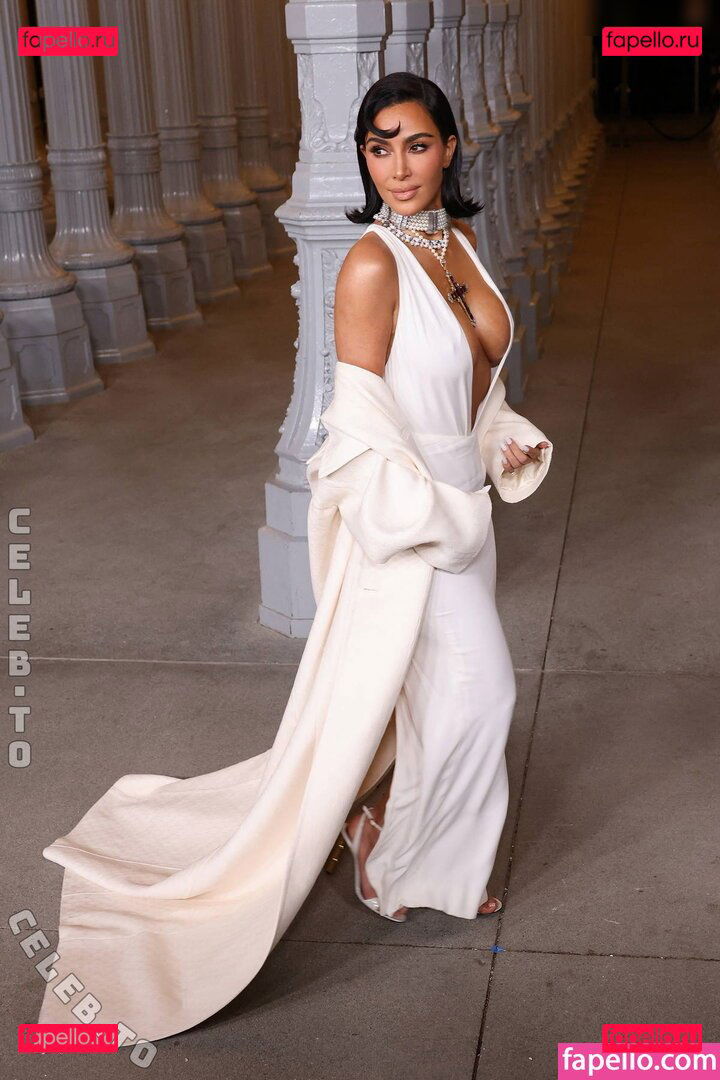 Kim Kardashian / kim_kardashian / kimkardashian Onlyfans Photo Gallery 