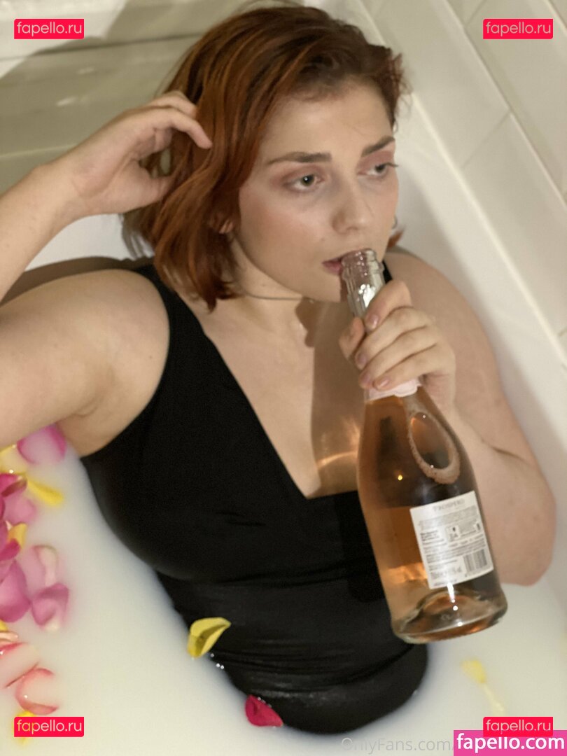 hotstufflildevil / lifeofnessavip Onlyfans Photo Gallery 