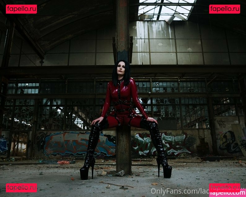 lady.elvendoll / ladyelvendoll Onlyfans Photo Gallery 