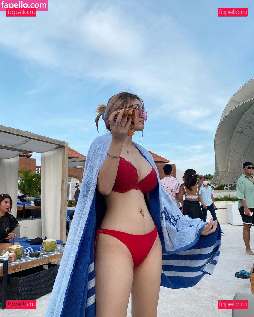 Anastasya Khosasih / anastasyakh / https: / ka11111