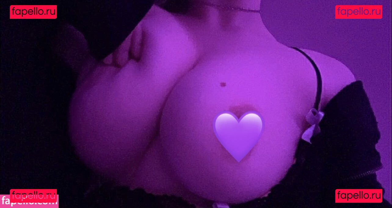 egrlfriend / sinnnsro Onlyfans Photo Gallery 