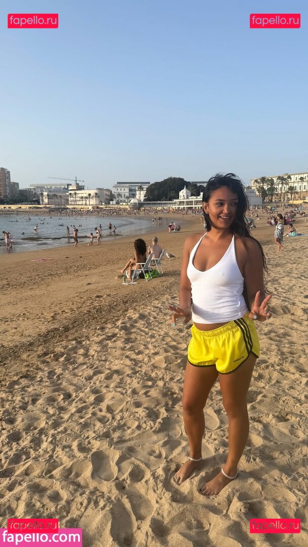 Joy Crookes / joycrookes / veronicaxbee Onlyfans Photo Gallery 