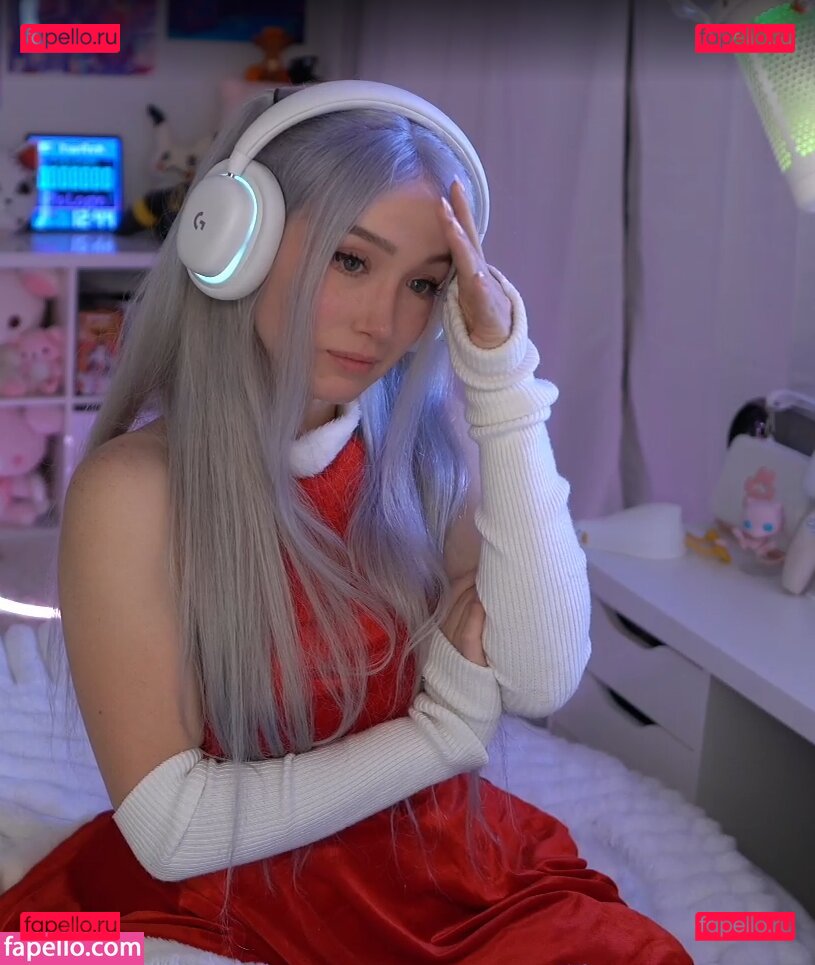 BluTube / Blukitsune9 / Orchidsandhoney / therealroyalblu Onlyfans Photo Gallery 