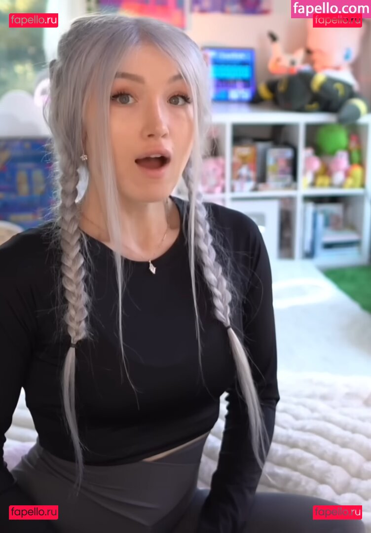 BluTube / Blukitsune9 / Orchidsandhoney / therealroyalblu Onlyfans Photo Gallery 