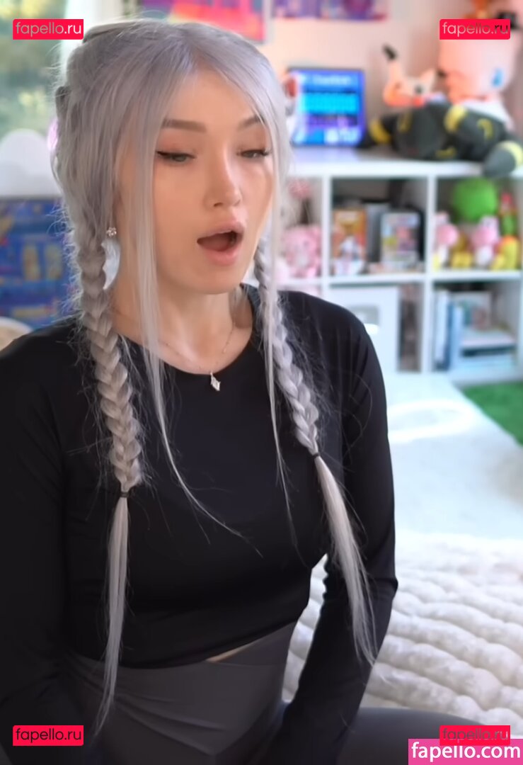 BluTube / Blukitsune9 / Orchidsandhoney / therealroyalblu Onlyfans Photo Gallery 