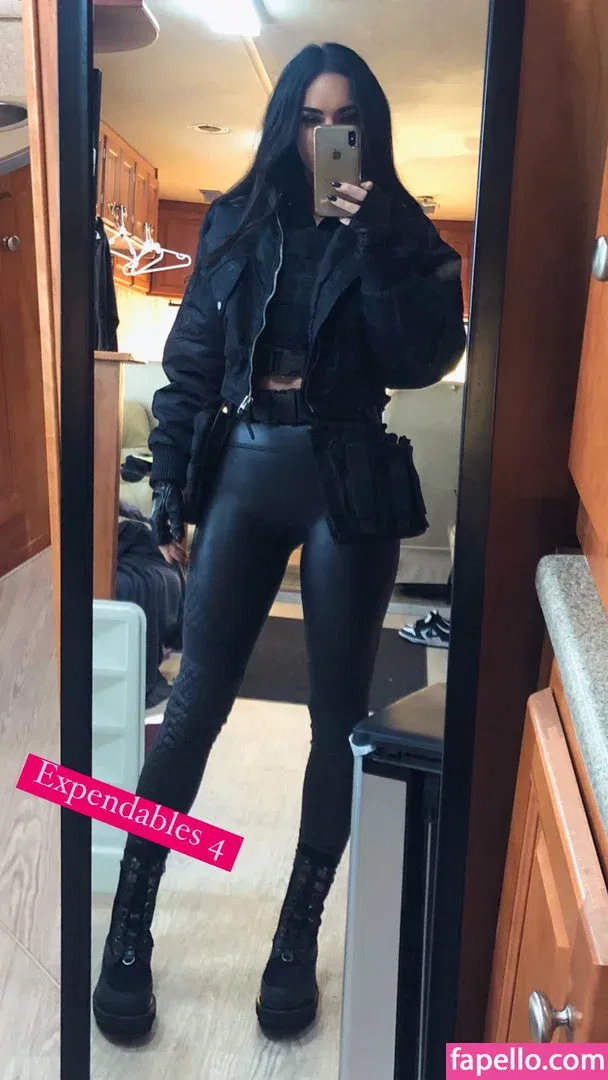 Megan Fox Onlyfans Photo Gallery 