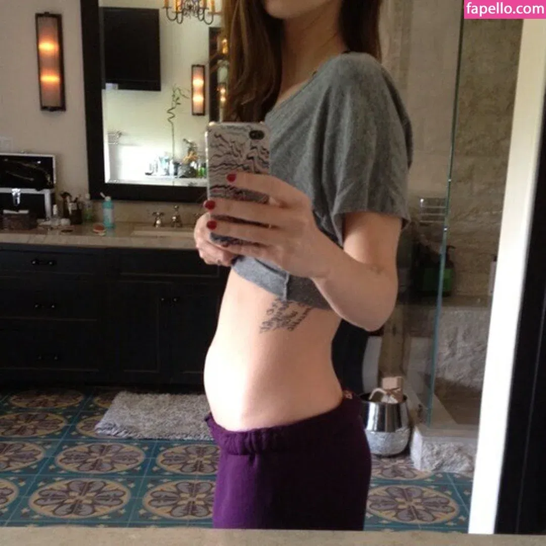 Megan Fox Onlyfans Photo Gallery 