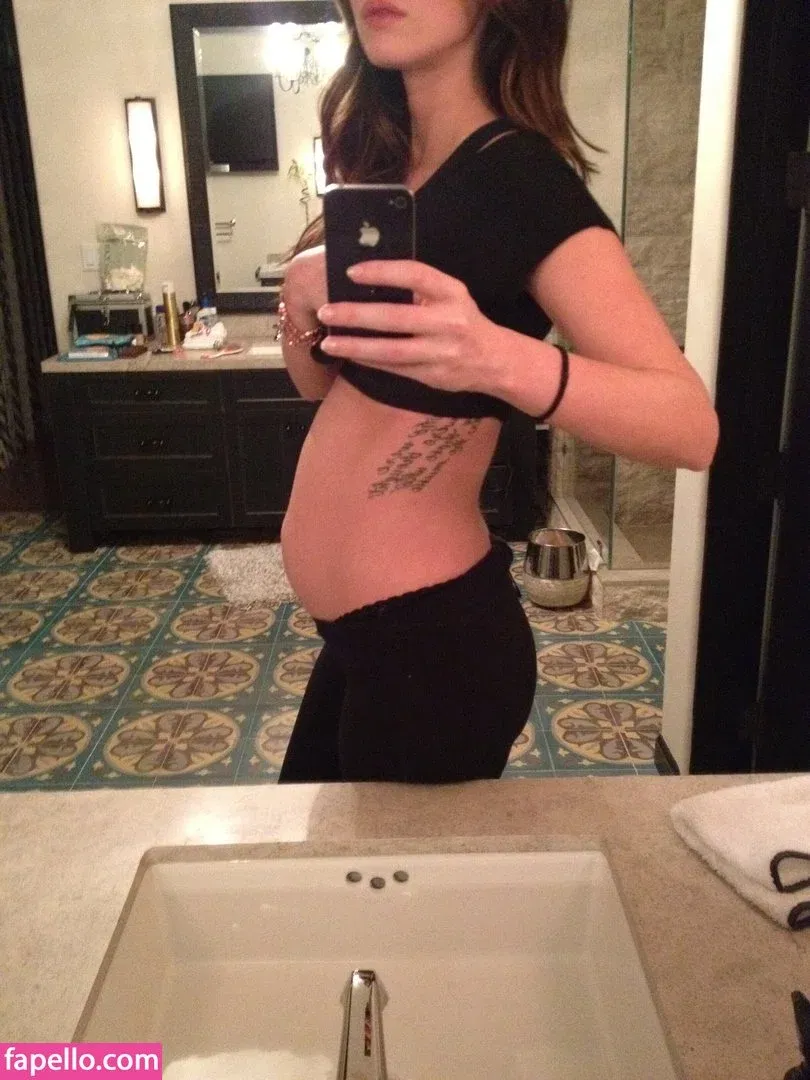 Megan Fox Onlyfans Photo Gallery 