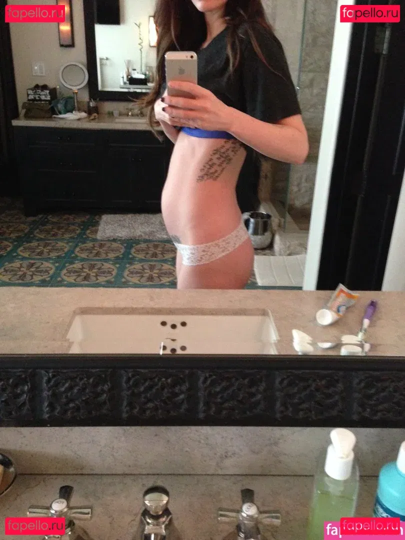 Megan Fox Onlyfans Photo Gallery 