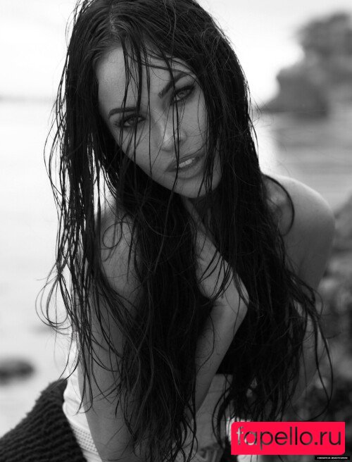 Megan Fox Nude Onlyfans Photo 21