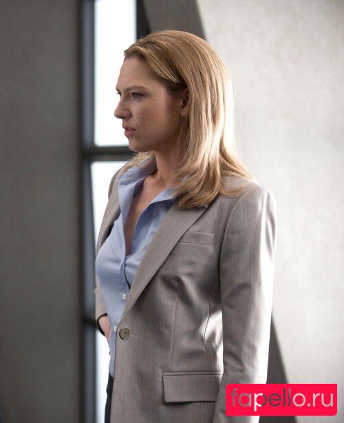 Anna Torv Nude Onlyfans Photo 38