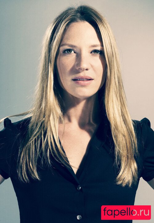 Anna Torv Nude Onlyfans Photo 35