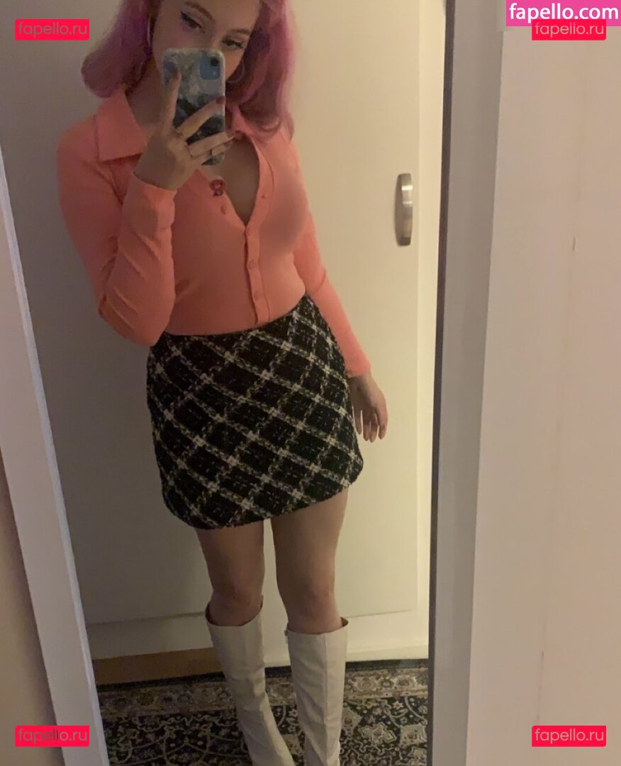 Amadani / Playfull.in.pink / https: Onlyfans Photo Gallery 