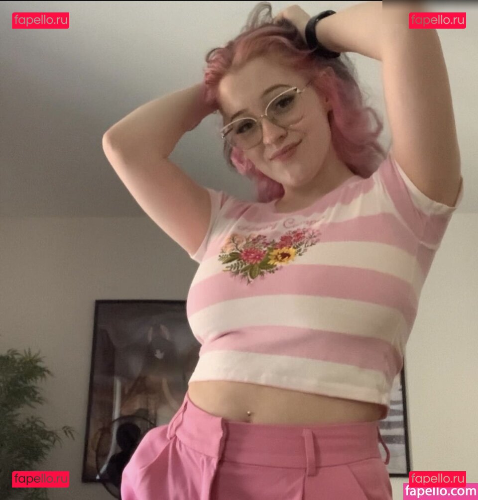 Amadani / Playfull.in.pink / https: Onlyfans Photo Gallery 