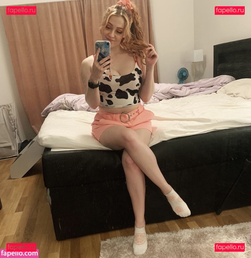 Amadani / Playfull.in.pink / https: Onlyfans Photo Gallery 