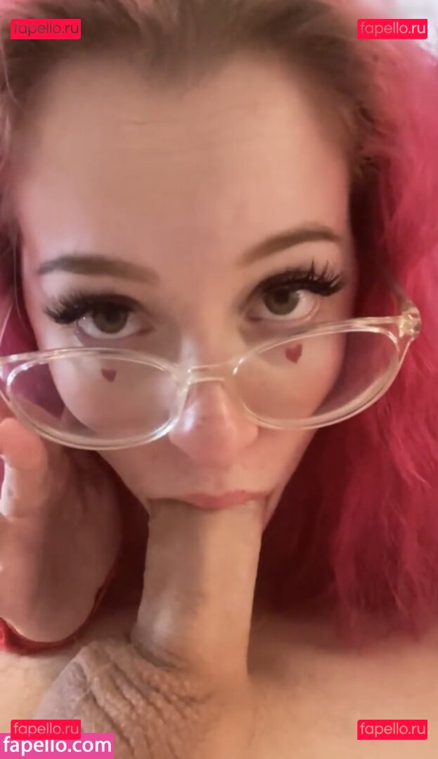 Amadani / Playfull.in.pink / https: Onlyfans Photo Gallery 