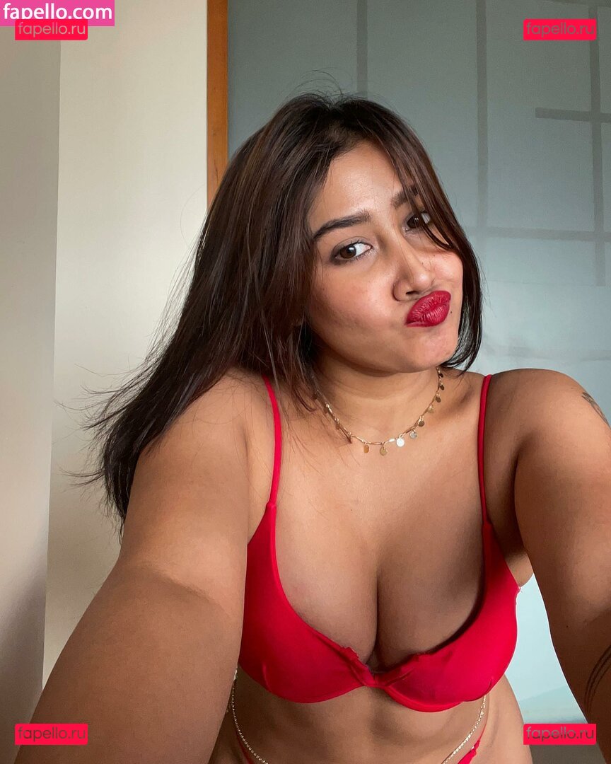Sofia Ansari / sofia.ansari / sofia9__offcial / sofia9__official Onlyfans Photo Gallery 