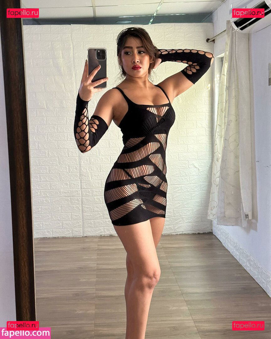 Sofia Ansari / sofia.ansari / sofia9__offcial / sofia9__official Onlyfans Photo Gallery 