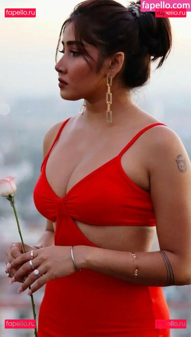 Sofia Ansari / sofia.ansari / sofia9__offcial / sofia9__official Onlyfans Photo Gallery 