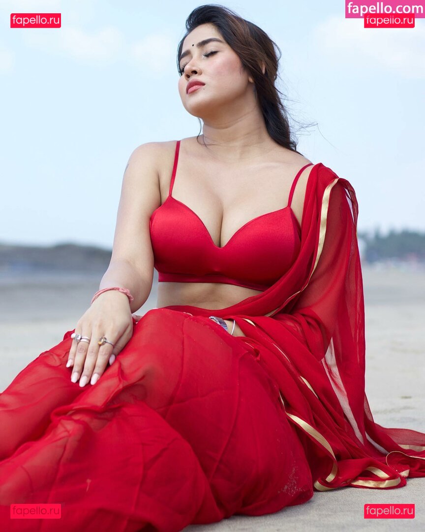 Sofia Ansari / sofia.ansari / sofia9__offcial / sofia9__official Onlyfans Photo Gallery 