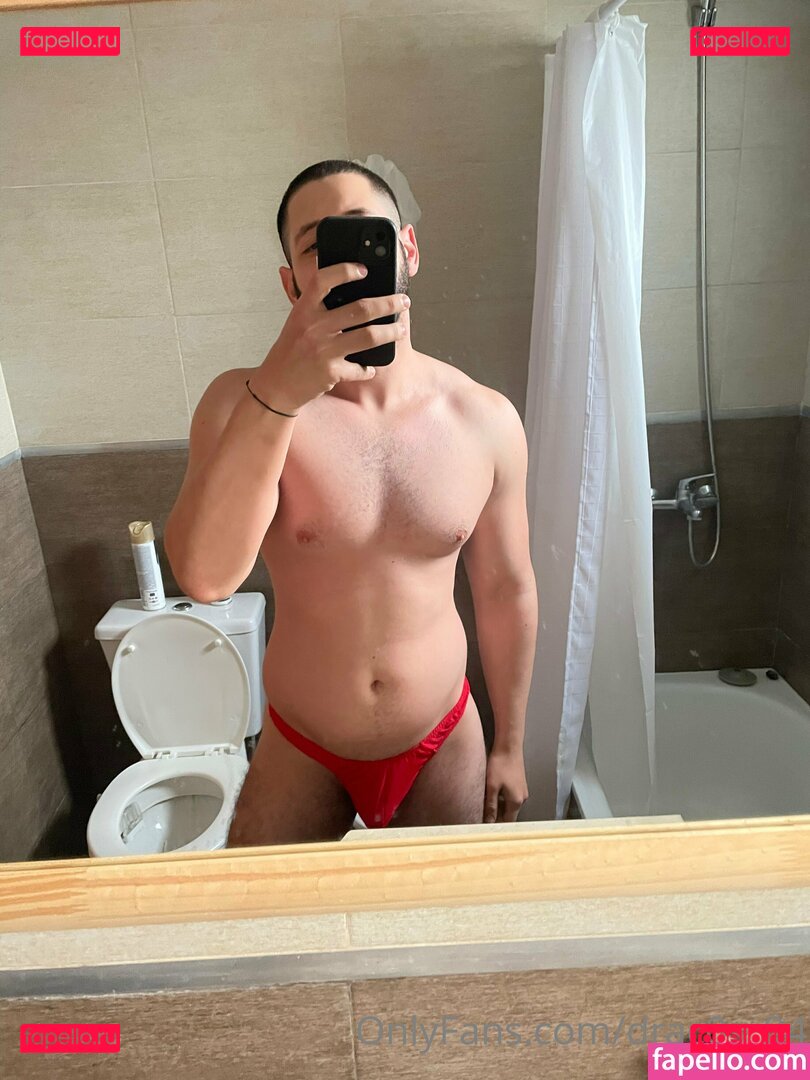 drac0s_94 / freakingrican45 Onlyfans Photo Gallery 