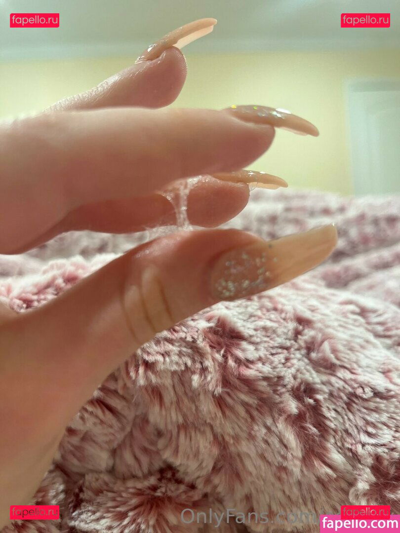 Comflly / comfy_li Onlyfans Photo Gallery 