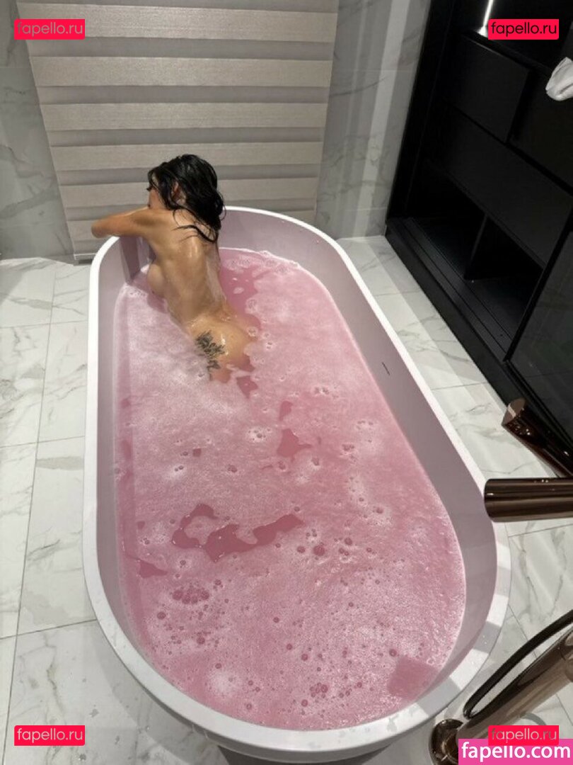 Jennifer Ngo / ennifer.j / thisjenn Onlyfans Photo Gallery 