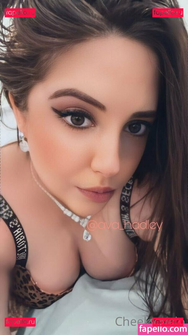 cheeky_yelofree / cheekyreelss Onlyfans Photo Gallery 